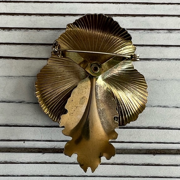 Antique Gold Flower with Pink Aurora Borealis Brooch Pin - Picture 2 of 3